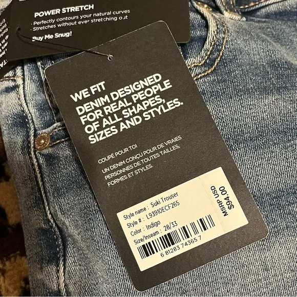 Silver Jeans Suki Curvy Fit Mid Rise Trouser - Picture 6 of 6